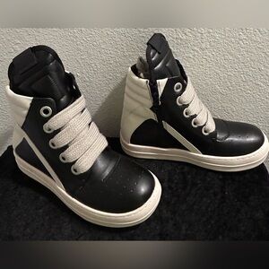 Brand New Men’s PU Leather High-Top Platform Sneakers with Zipper  Size 38 US 6